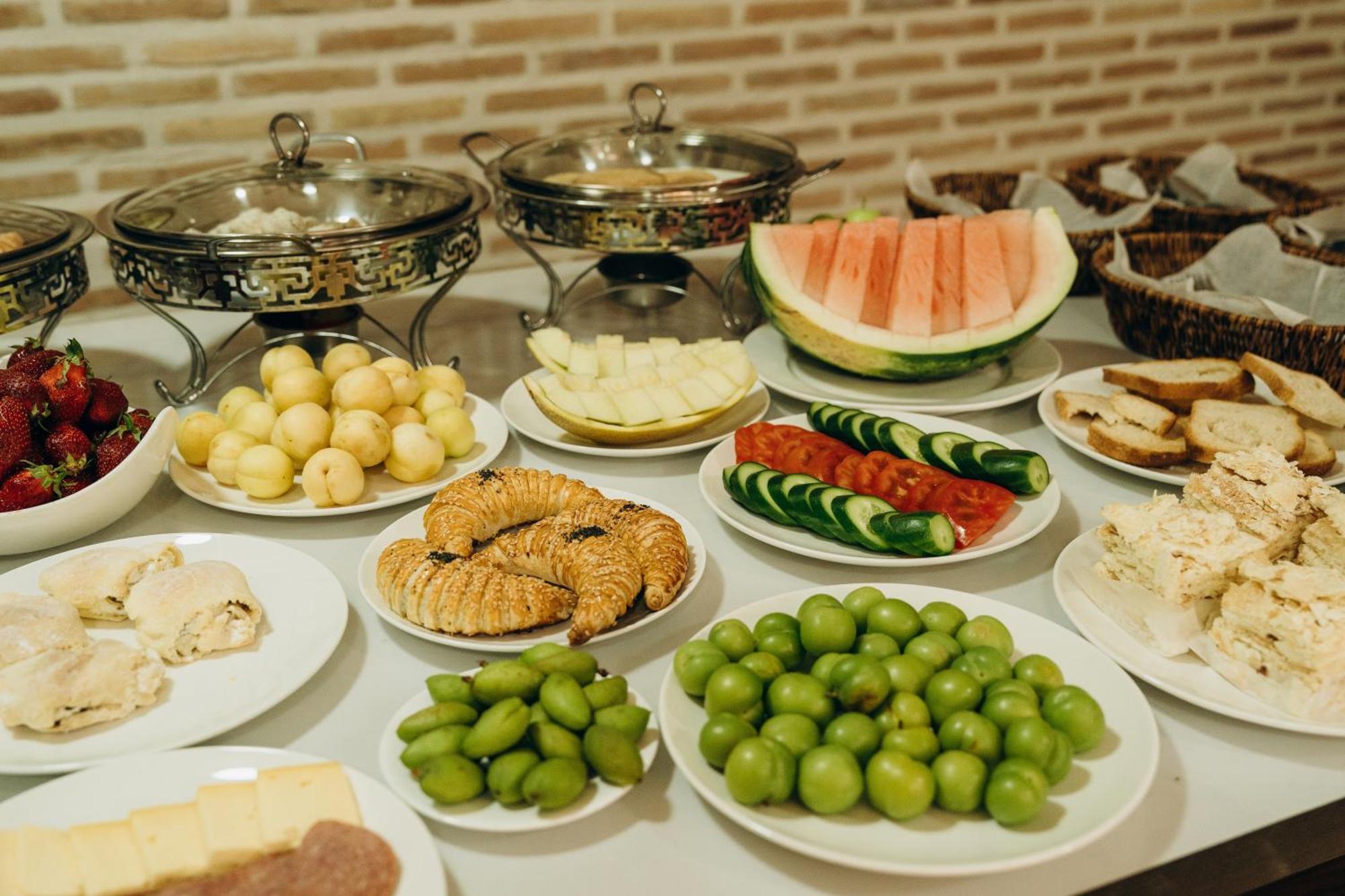 Hotel Shohrud Buhara Kültér fotó