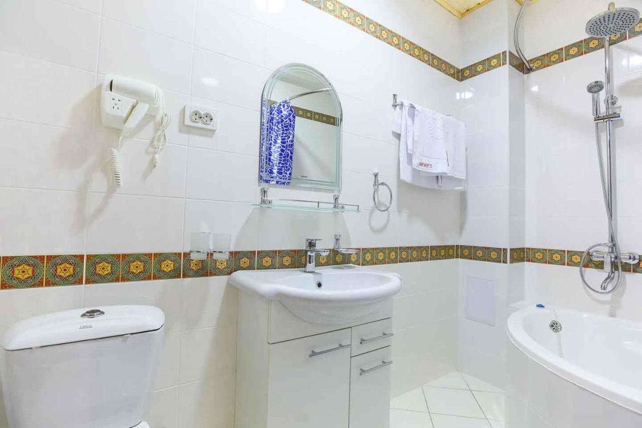 Hotel Shohrud Buhara Kültér fotó